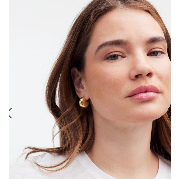 Madewell Sculptural Chunky Hoop Earrings - Picture 6 of 6